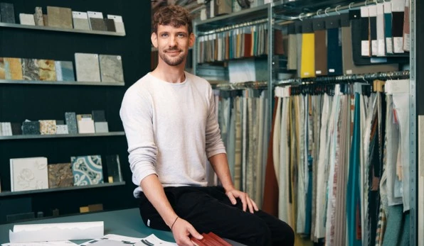 DOMINIK SCHNEIDER